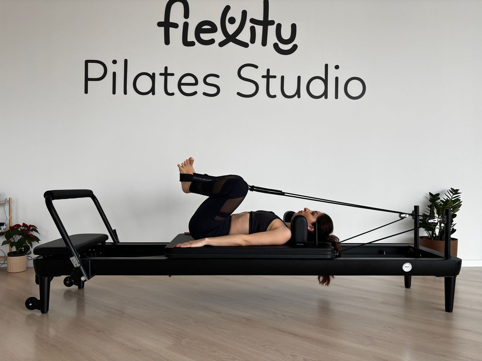 Solutions VIMORA reformer Pilates studio training and commercial application
